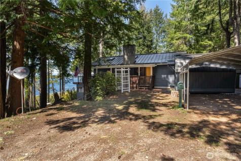 108 Herron Lane NW Lakebay WA 98349