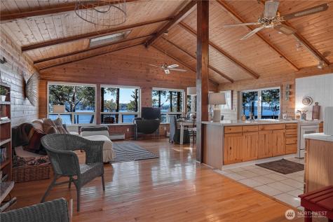 108 Herron Lane NW Lakebay WA 98349