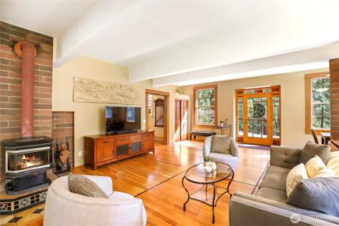 7400 Island Center Road NE Bainbridge Island WA 98110
