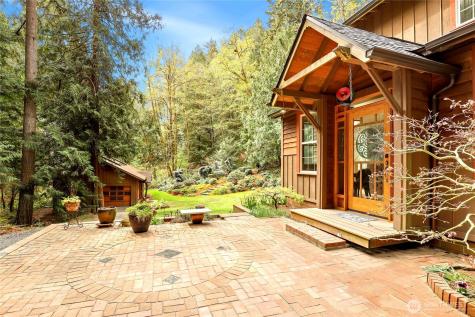 7400 Island Center Road NE Bainbridge Island WA 98110