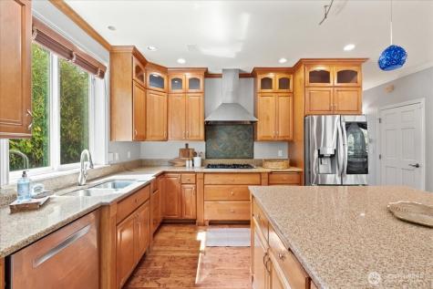 3717 Olympic Boulevard W University Place WA 98466