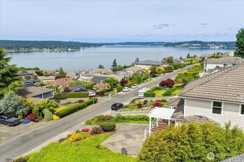 3717 Olympic Boulevard W University Place WA 98466