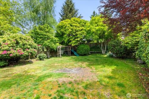 3717 Olympic Boulevard W University Place WA 98466