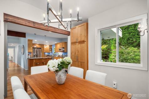 909 110th Avenue SE Bellevue WA 98004