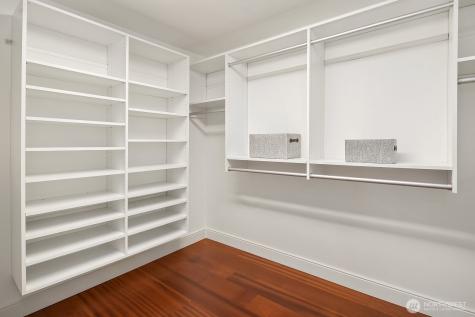 909 110th Avenue SE Bellevue WA 98004