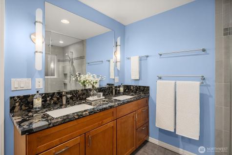 909 110th Avenue SE Bellevue WA 98004