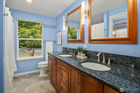 909 110th Avenue SE Bellevue WA 98004