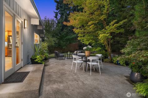 909 110th Avenue SE Bellevue WA 98004