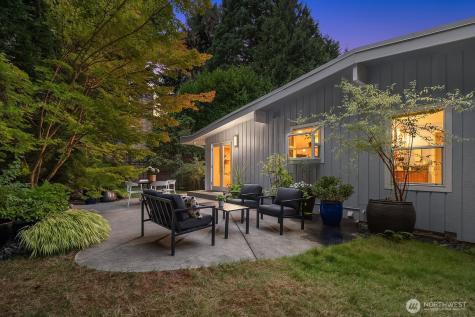 909 110th Avenue SE Bellevue WA 98004