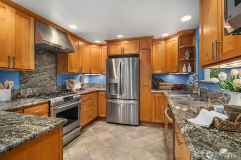 909 110th Avenue SE Bellevue WA 98004