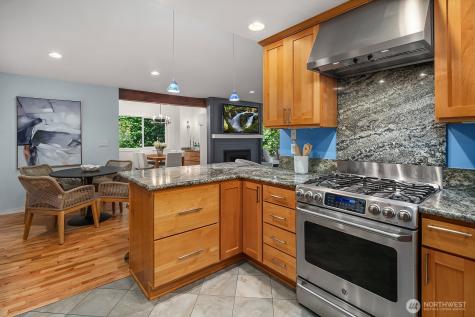 909 110th Avenue SE Bellevue WA 98004