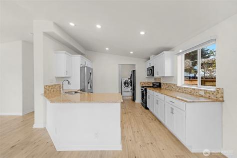 3539 SW 100th Street Seattle WA 98146