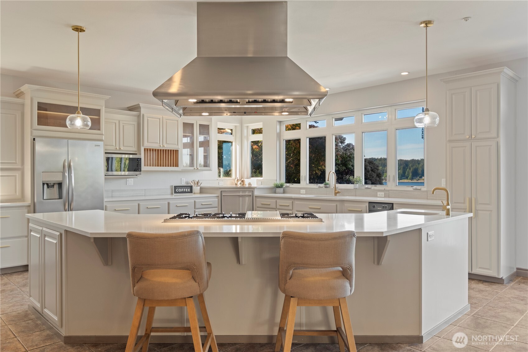 402 3rd Lane Fox Island WA 98333