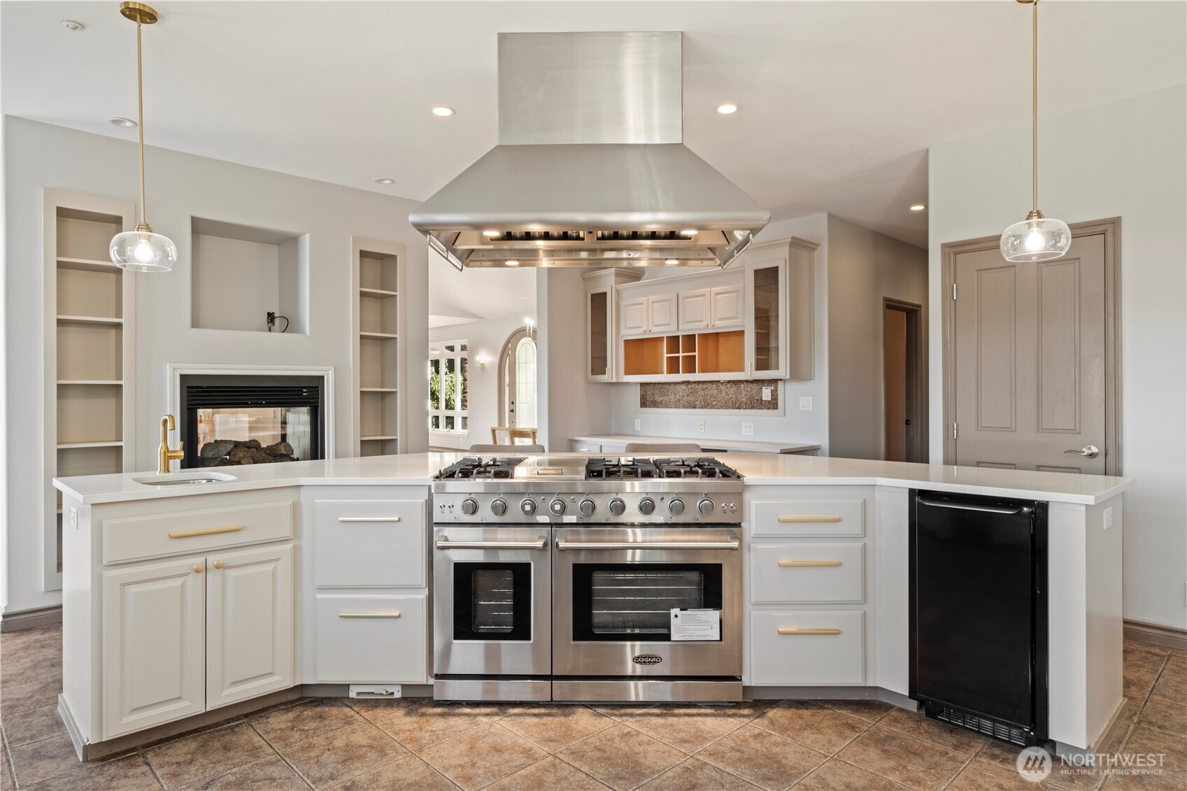 402 3rd Lane Fox Island WA 98333