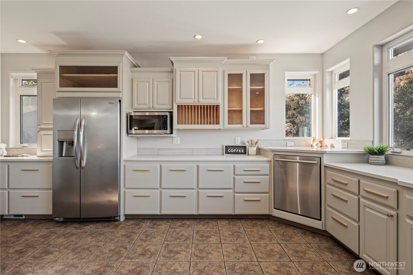 402 3rd Lane Fox Island WA 98333