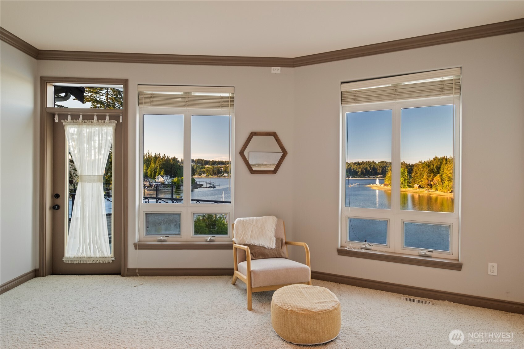 402 3rd Lane Fox Island WA 98333