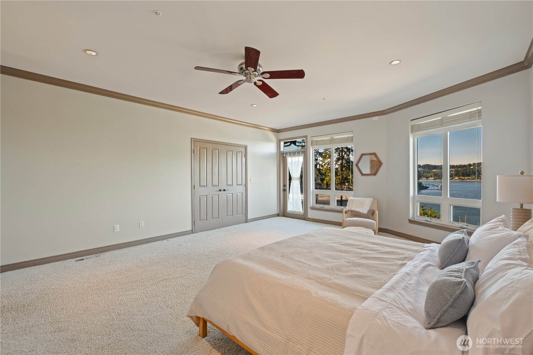 402 3rd Lane Fox Island WA 98333