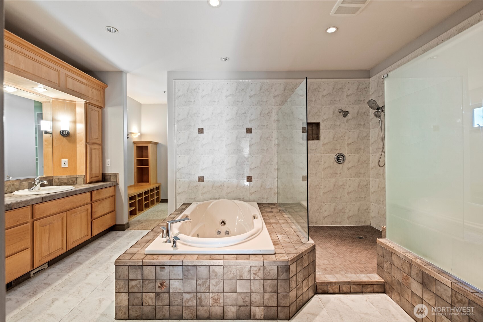 402 3rd Lane Fox Island WA 98333