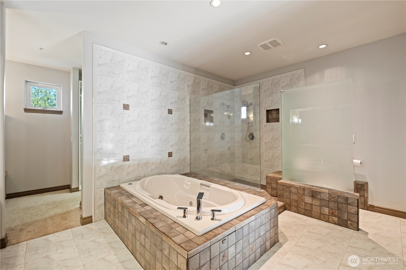 402 3rd Lane Fox Island WA 98333