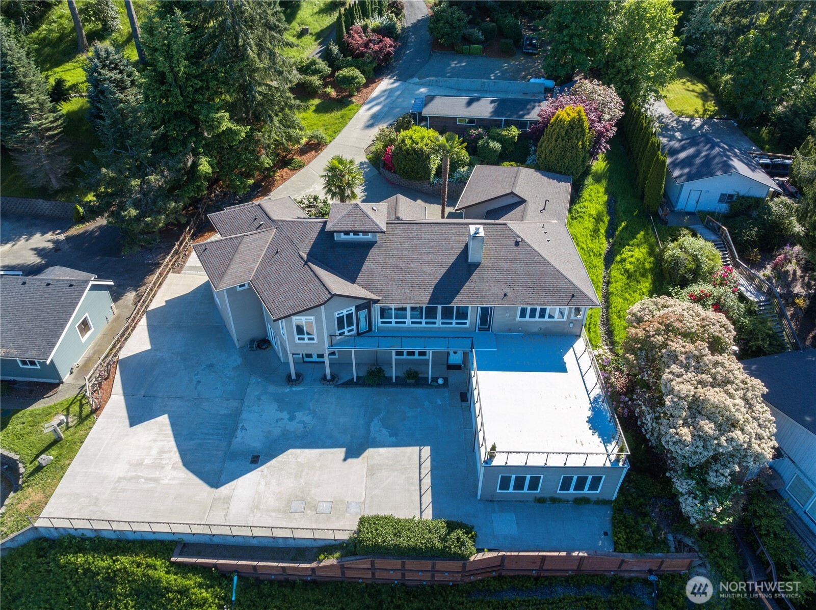 402 3rd Lane Fox Island WA 98333