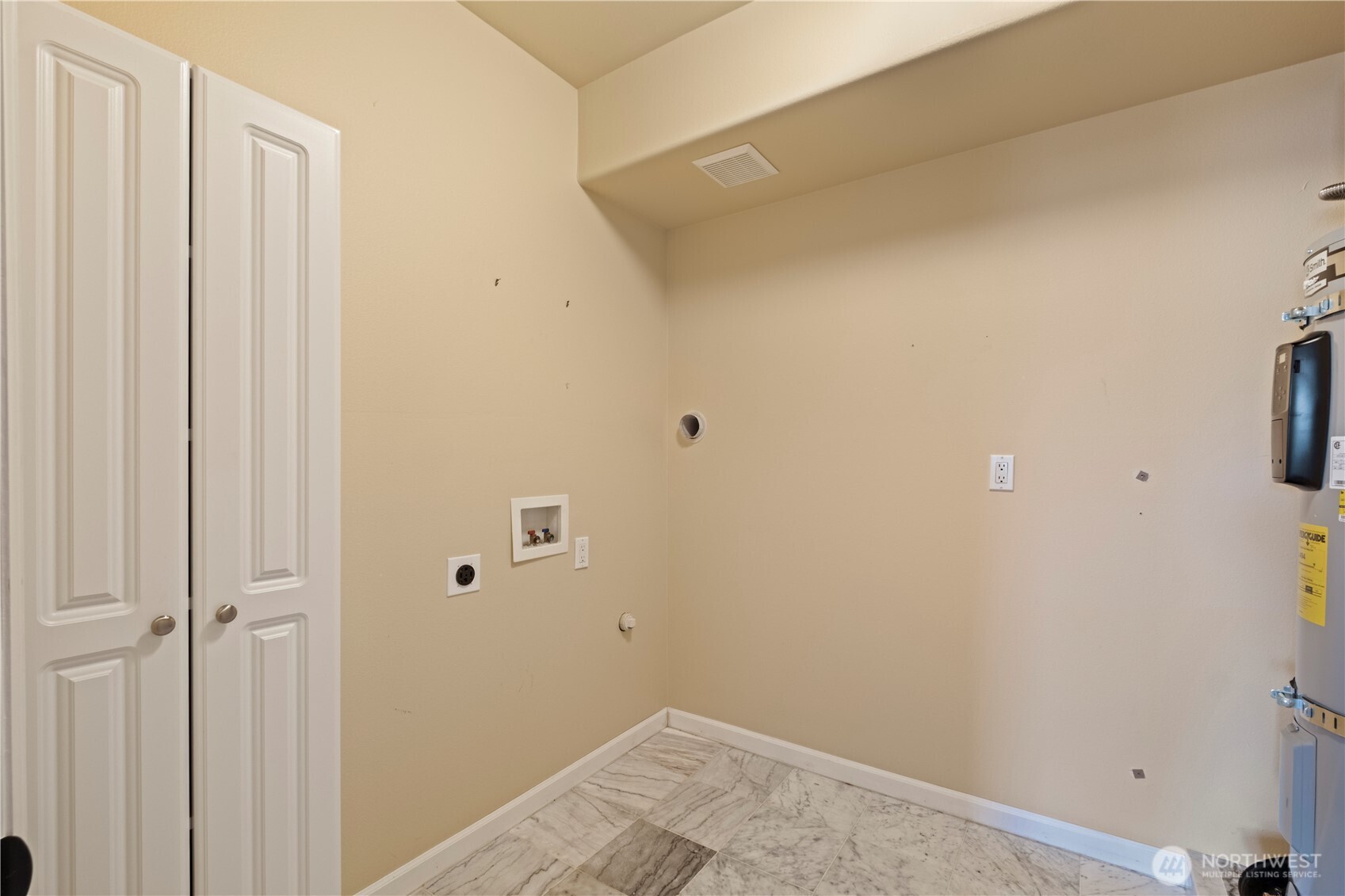 402 3rd Lane Fox Island WA 98333