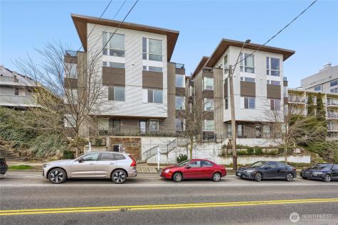 3070 SW Avalon Way Seattle WA 98126
