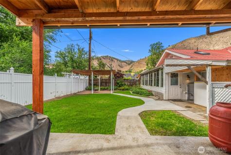 115 Riverfront Drive Cashmere WA 98815
