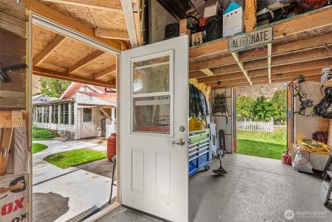 115 Riverfront Drive Cashmere WA 98815