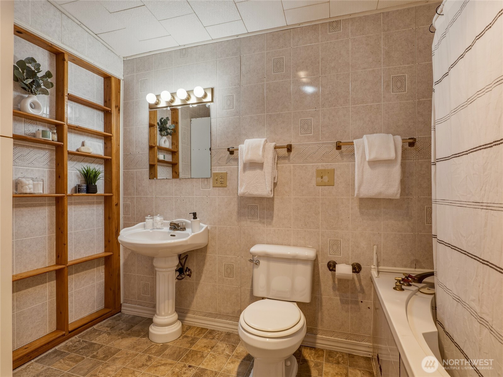 51711 Jasper Lane Index WA 98256