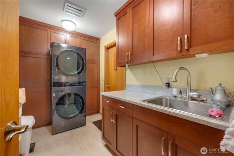 4116 205th Avenue SE Sammamish WA 98075