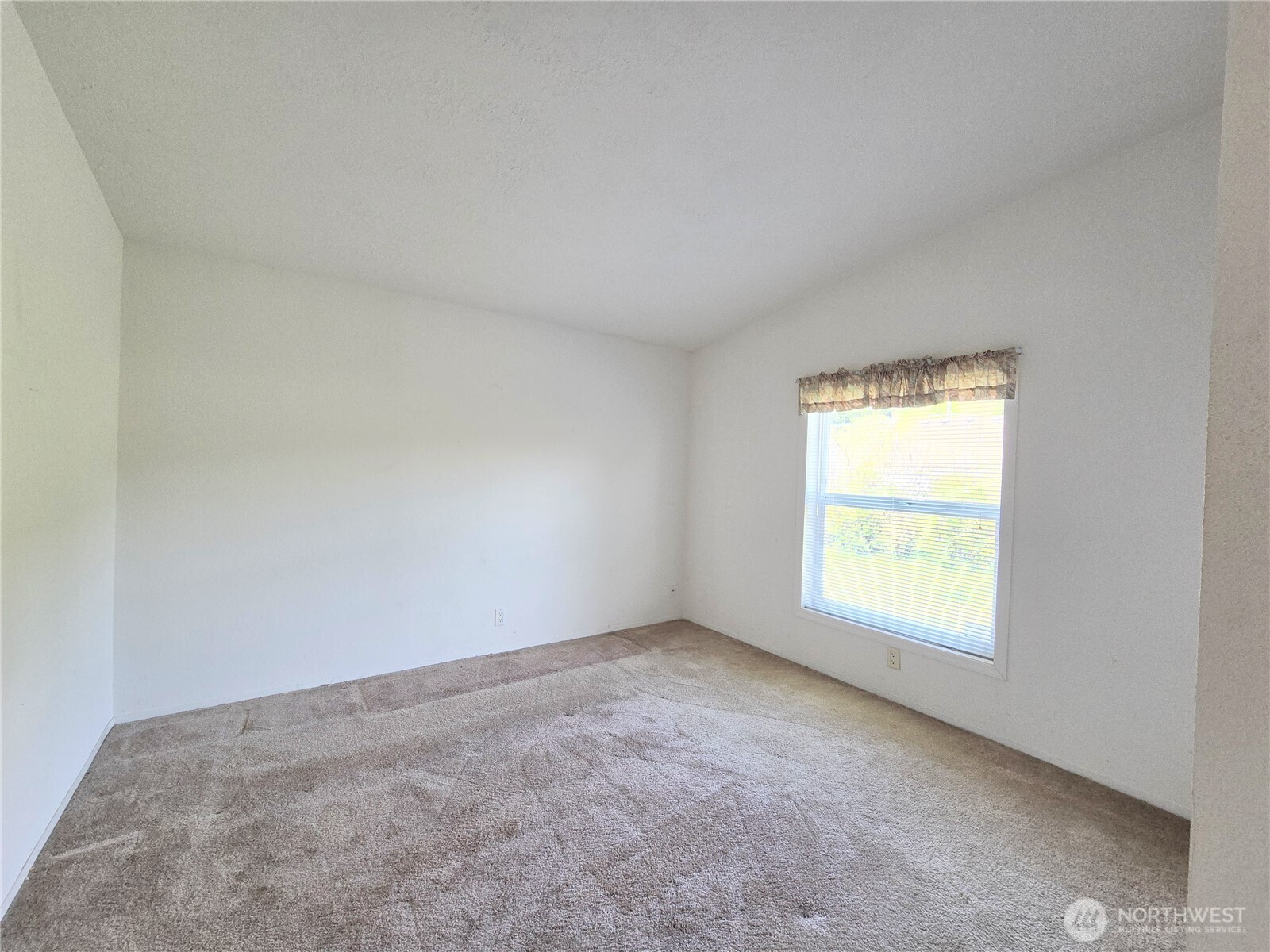 207 Old Hill Road Aberdeen WA 98520