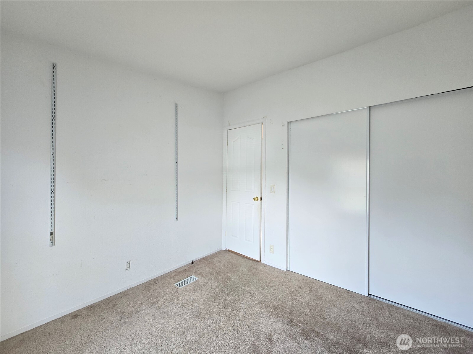 207 Old Hill Road Aberdeen WA 98520