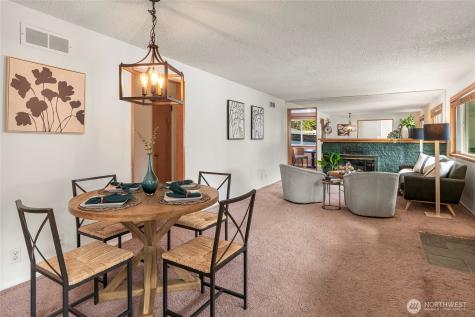 19513 Meridian Avenue N Shoreline WA 98133