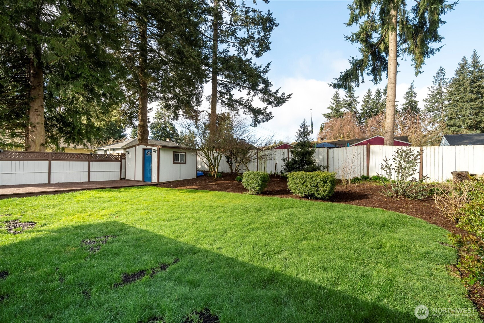19513 Meridian Avenue N Shoreline WA 98133