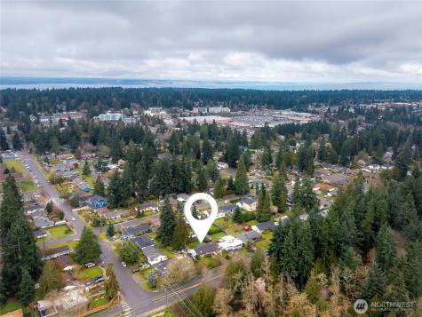 19513 Meridian Avenue N Shoreline WA 98133