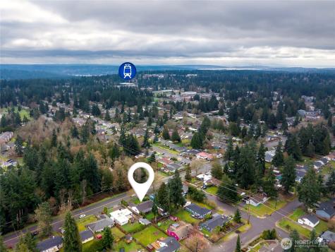 19513 Meridian Avenue N Shoreline WA 98133
