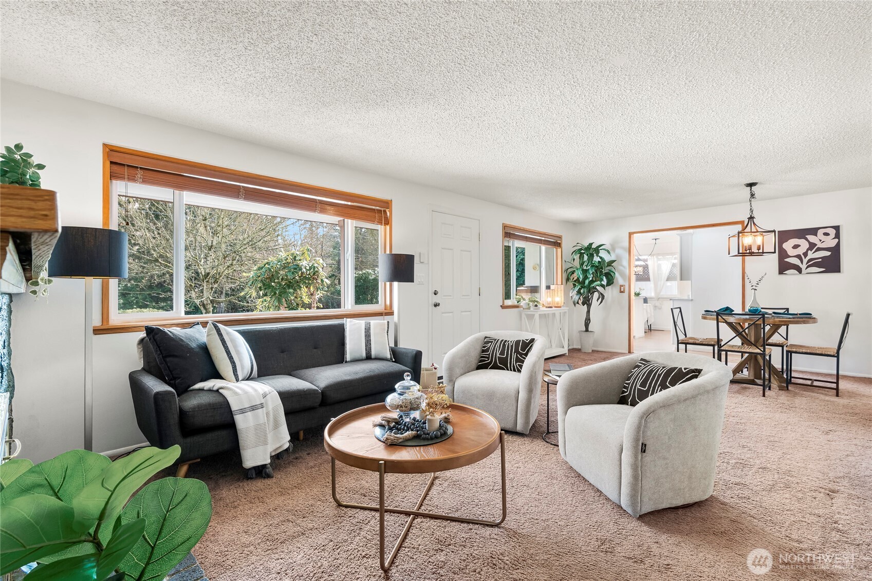 19513 Meridian Avenue N Shoreline WA 98133