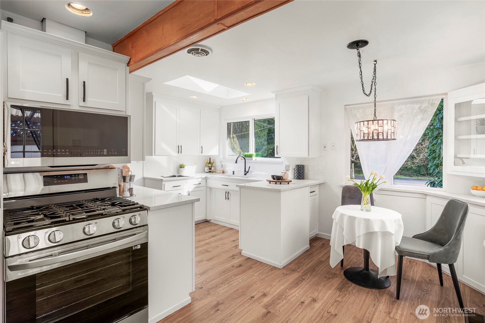19513 Meridian Avenue N Shoreline WA 98133