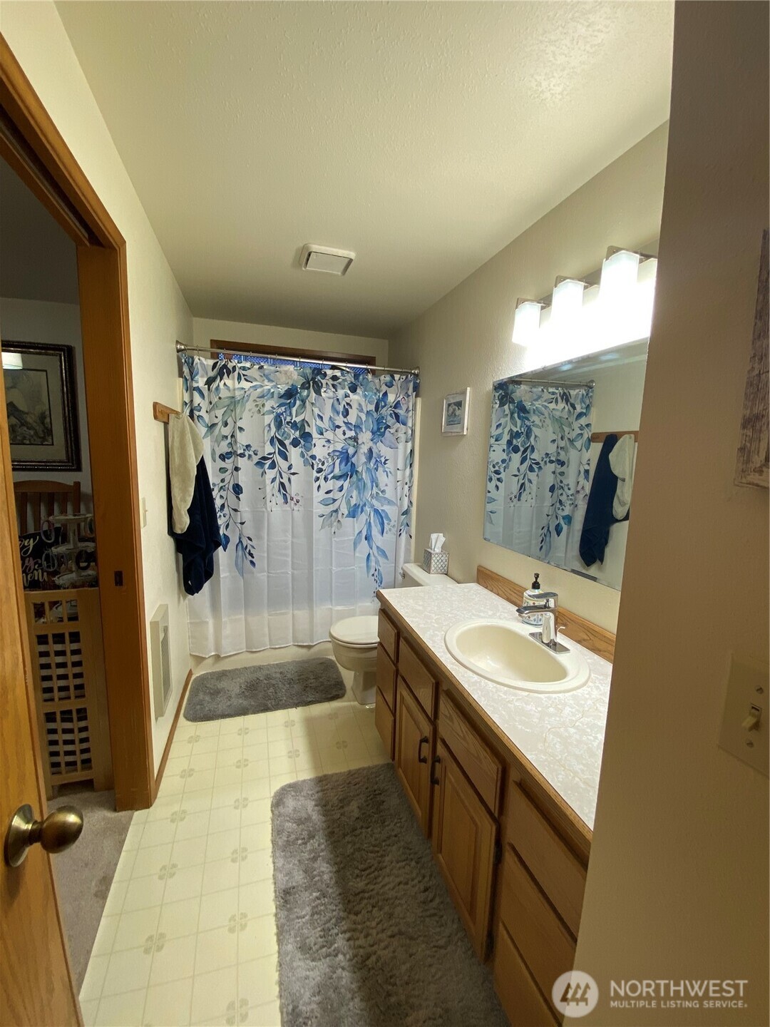 963 Hassalo Avenue SE Ocean Shores WA 98569