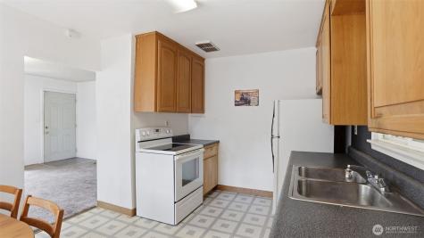 1107 E Chicago Street Kent WA 98030