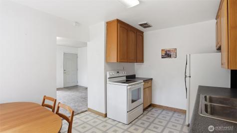 1107 E Chicago Street Kent WA 98030