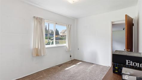 1107 E Chicago Street Kent WA 98030