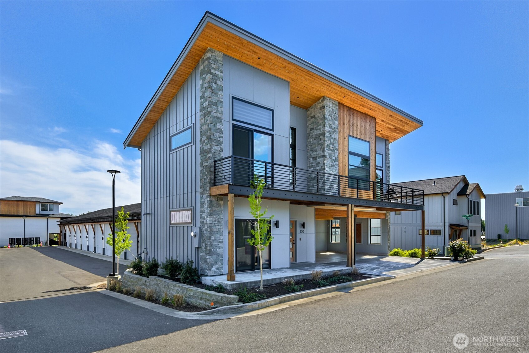 120 Skipping Stone Loop Lynden WA 98264