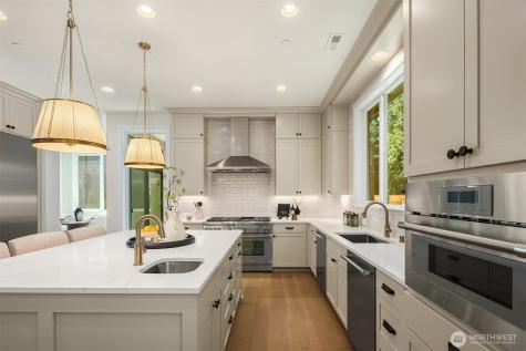 18650 NE 53rd Street Redmond WA 98052