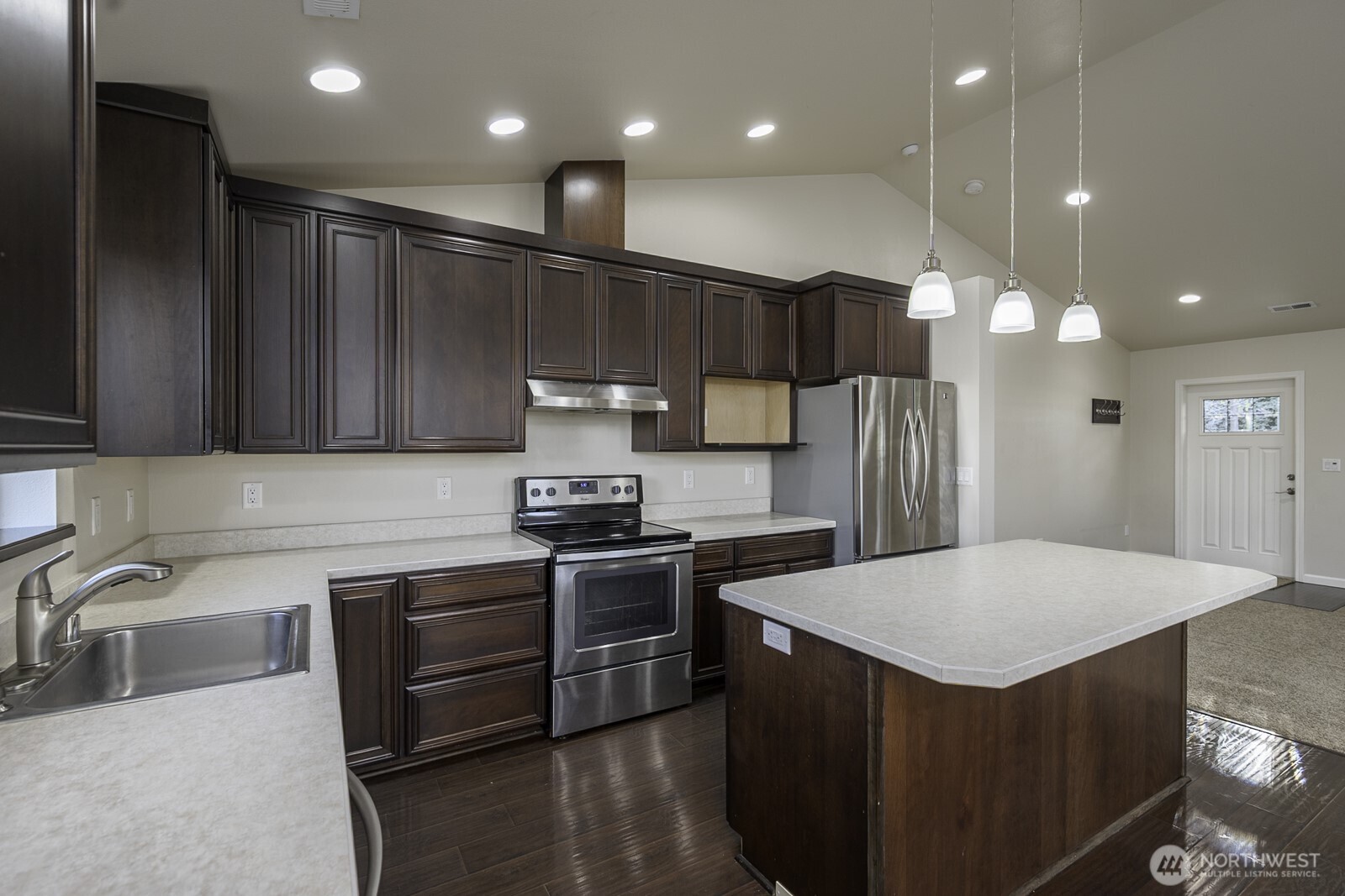 2143 NE Valley Road Moses Lake WA 98837