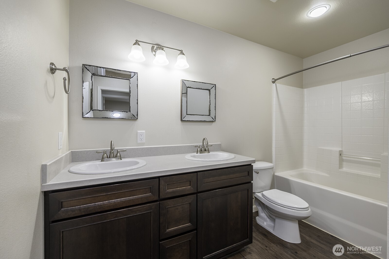 2143 NE Valley Road Moses Lake WA 98837