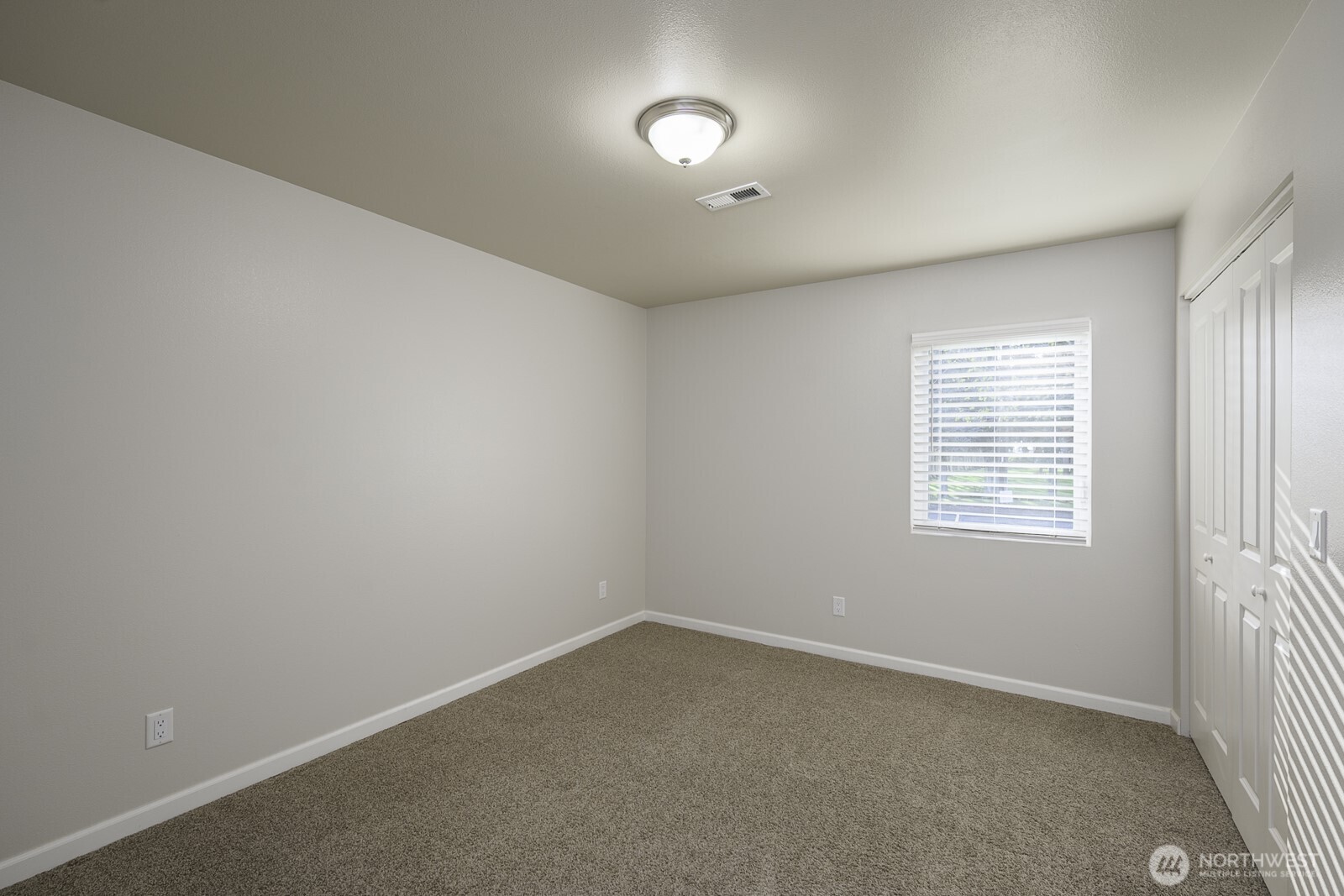 2143 NE Valley Road Moses Lake WA 98837