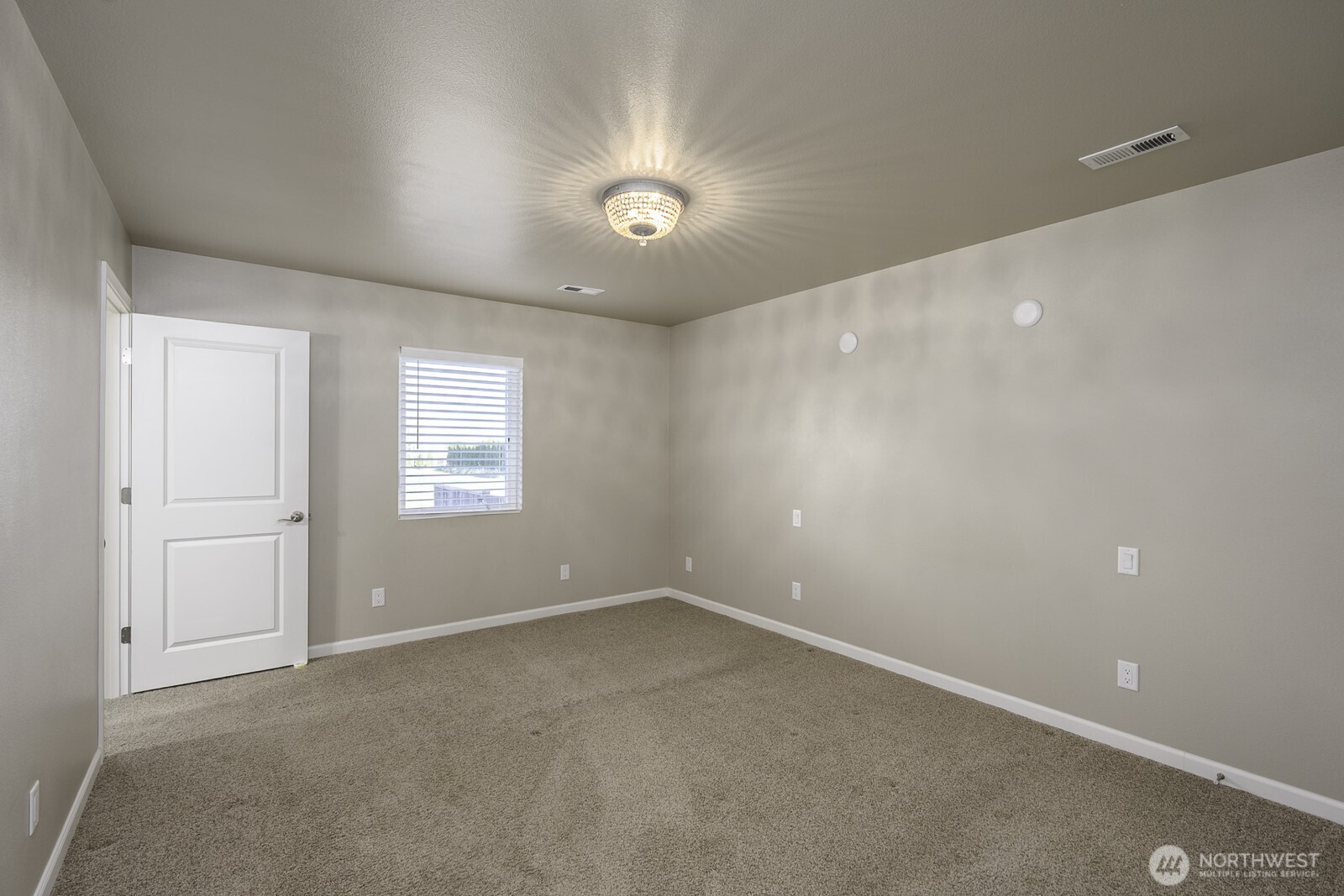 2143 NE Valley Road Moses Lake WA 98837