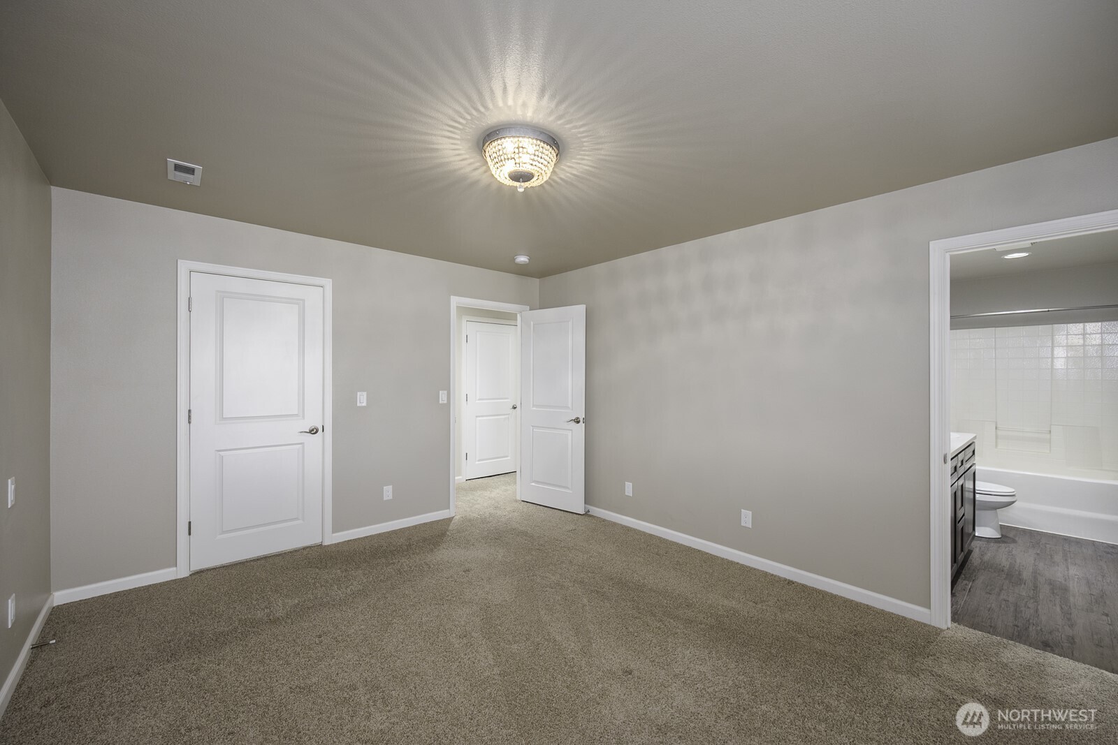 2143 NE Valley Road Moses Lake WA 98837
