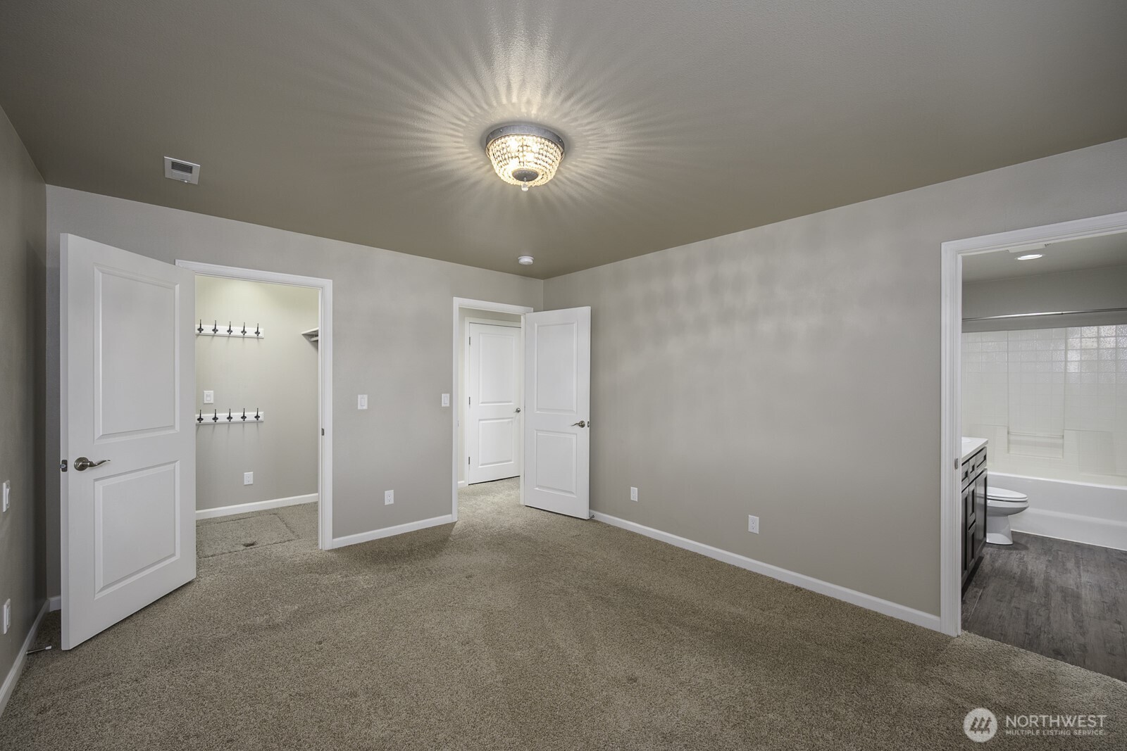 2143 NE Valley Road Moses Lake WA 98837